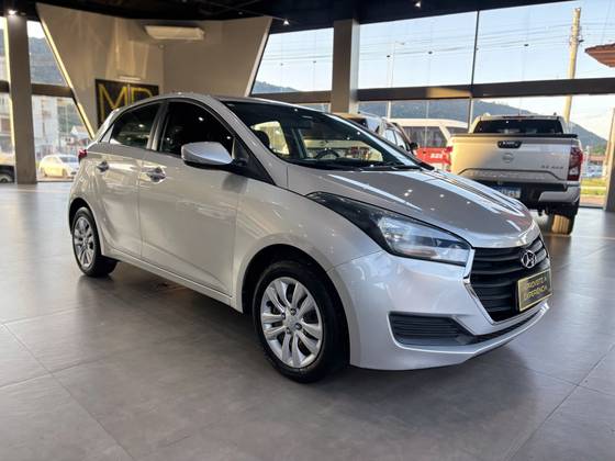 HYUNDAI HB20 1.0 COMFORT PLUS 12V FLEX 4P MANUAL
